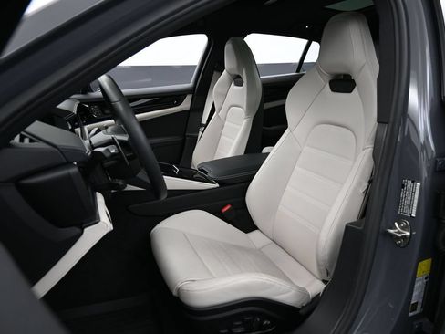 Certified 2025 Porsche Panamera 4S AWD/4WD image 5