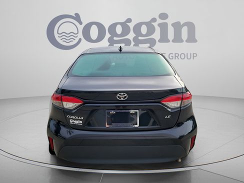 Used 2024 Toyota Corolla LE FWD image 4