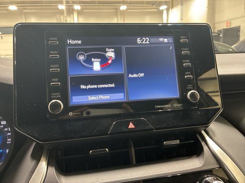 Used 2022 Toyota Venza XLE image 27