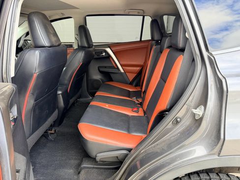 Used 2013 Toyota RAV4 Limited AWD/4WD image 14