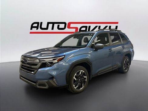 Used 2025 Subaru Forester Limited AWD/4WD image 3