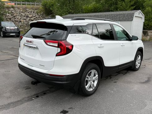 Certified 2024 GMC Terrain SLE w/ Driver Convenience Package AWD/4WD image 5