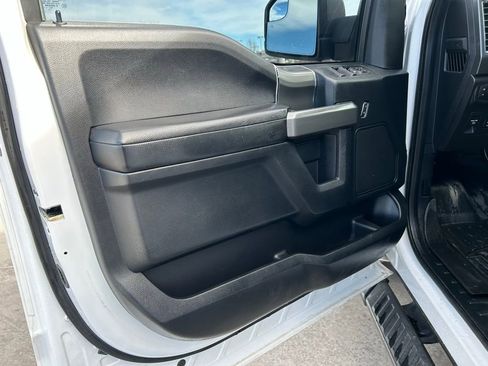 Used 2016 Ford F150 XLT w/ Equipment Group 302A Luxury image 15