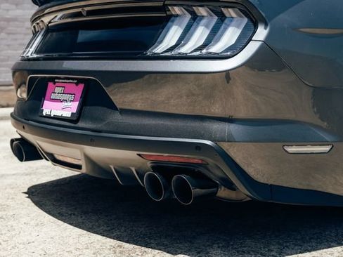 Used 2017 Ford Mustang GT Premium w/ GT Performance Package RWD image 28