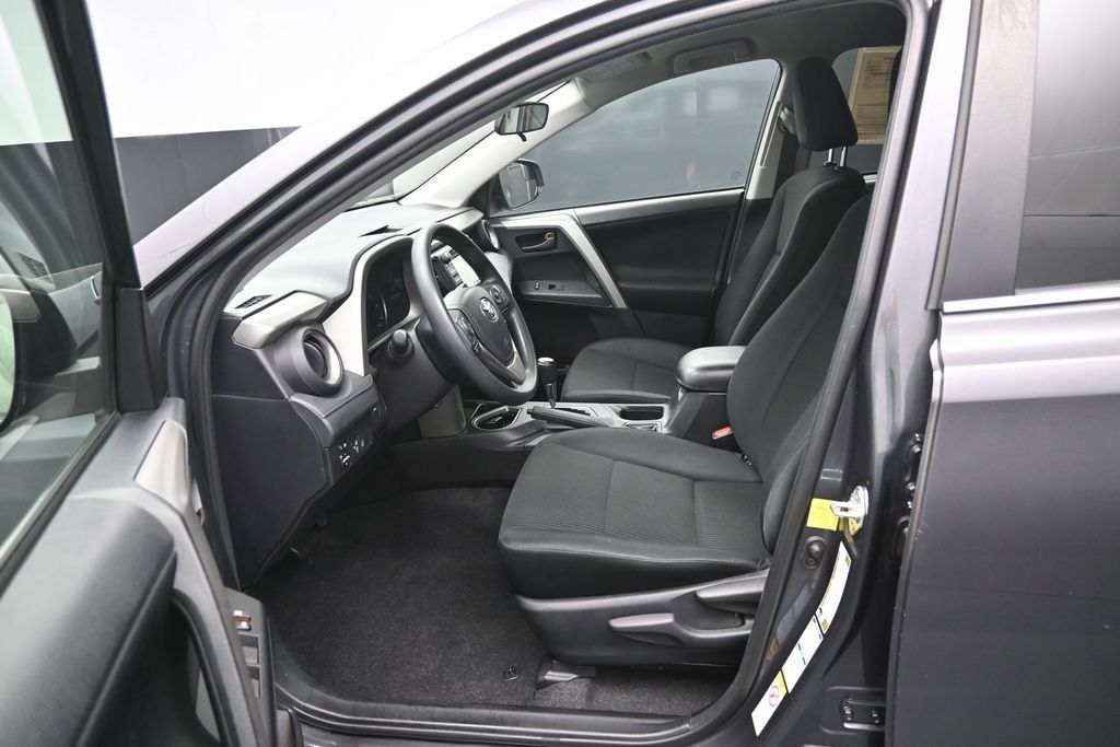 Certified 2018 Toyota RAV4 LE w/ All Weather Liner Package AWD/4WD image 9
