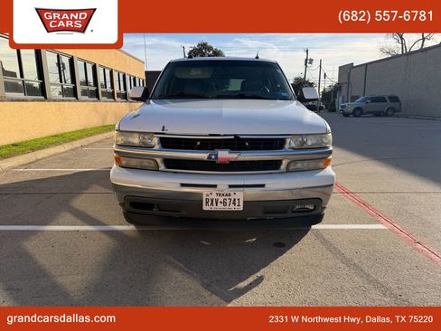 Used 2005 Chevrolet Tahoe LT w/ LT Preferred Equipment Group image 2