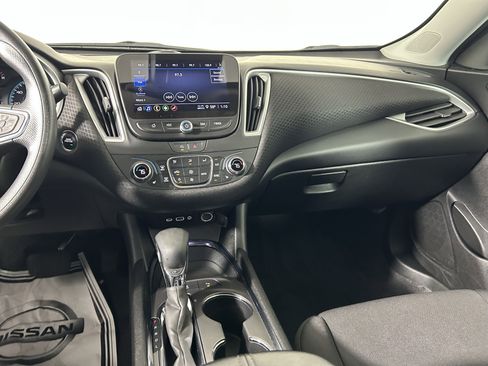 Used 2024 Chevrolet Malibu LT image 23