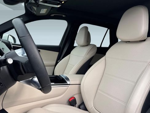 Certified 2025 Mercedes-Benz GLC 300 4MATIC image 20