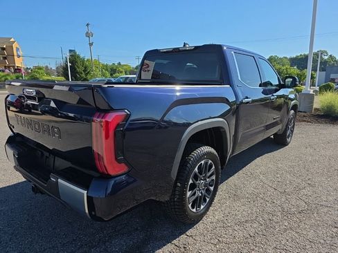 Used 2023 Toyota Tundra Limited AWD/4WD image 7