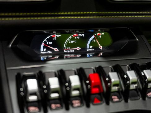Used 2016 Lamborghini Huracan LP 610-4 AWD/4WD image 64