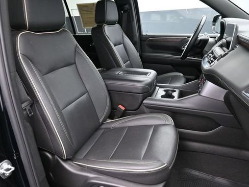 Used 2024 Chevrolet Tahoe Premier AWD/4WD image 33