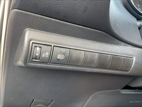 Used 2025 Toyota Corolla LE FWD image 33