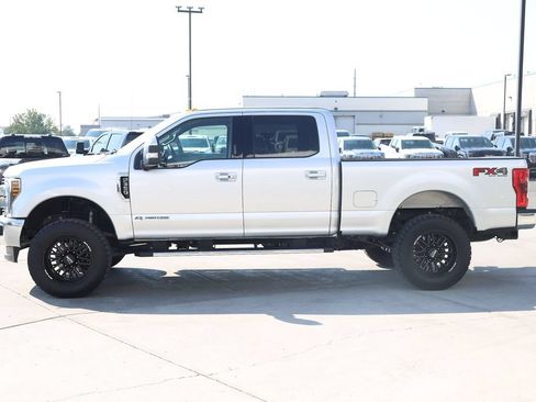 Used 2019 Ford F350 Lariat w/ Lariat Ultimate Package AWD/4WD image 3