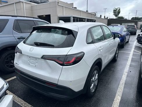 Used 2024 Honda HR-V LX image 3