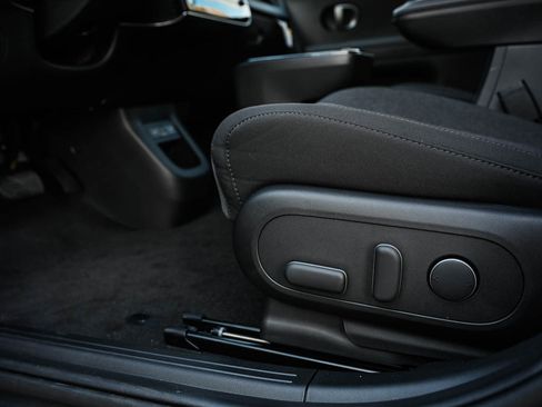 New 2026 Hyundai Ioniq 5 SE image 16