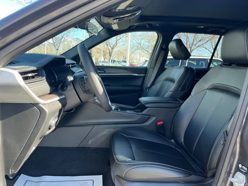 New 2026 Jeep Grand Cherokee Limited image 12