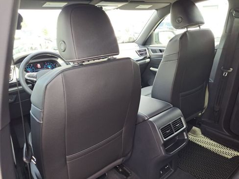 New 2026 Volkswagen Atlas Cross Sport SE image 24