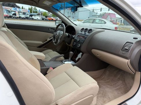 Used 2011 Nissan Altima 2.5 S w/ Convenience Pkg FWD image 19