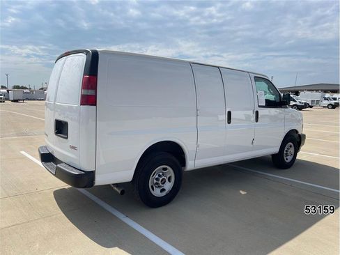 Used 2023 GMC Savana 2500 w/ Driver Convenience Package RWD image 2