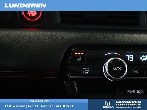 Used 2025 Honda Pilot TrailSport image 27
