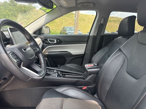 Used 2022 Jeep Compass Limited AWD/4WD image 12