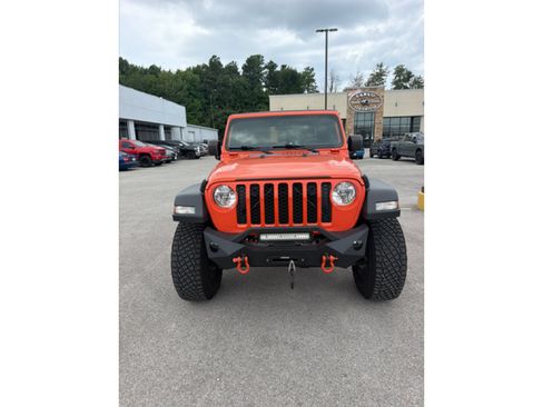 Used 2020 Jeep Gladiator Sport w/ Quick Order Package 23S AWD/4WD image 3