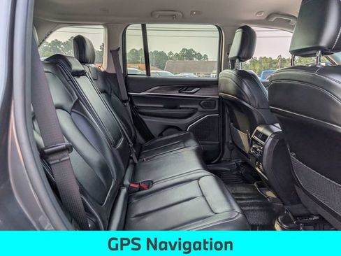 Used 2022 Jeep Grand Cherokee Limited w/ Trailer Tow Prep Group (B) RWD image 28