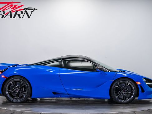 Used 2018 McLaren 720S Performance RWD image 6