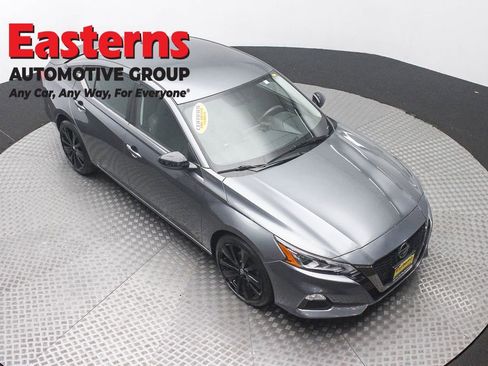 Used 2019 Nissan Altima 2.5 SR AWD/4WD image 3