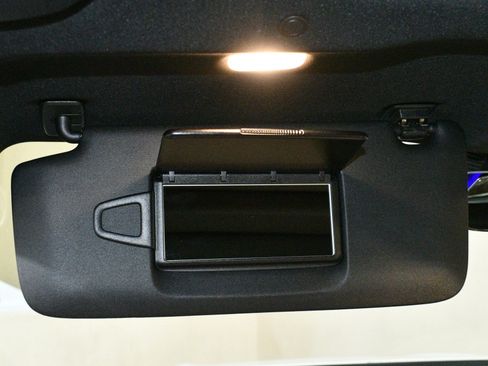 Used 2023 Mercedes-Benz C 300 Sedan image 21