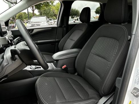 Used 2025 Ford Escape Active FWD image 28