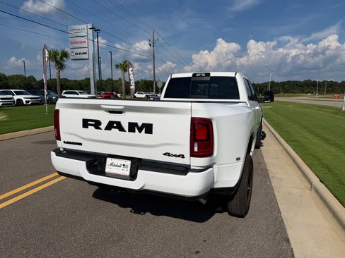 New 2026 RAM 3500 Laramie w/ Night Edition AWD/4WD image 7