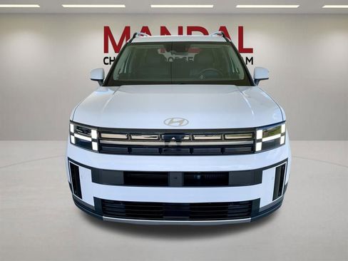 Used 2024 Hyundai Santa Fe Limited FWD image 2