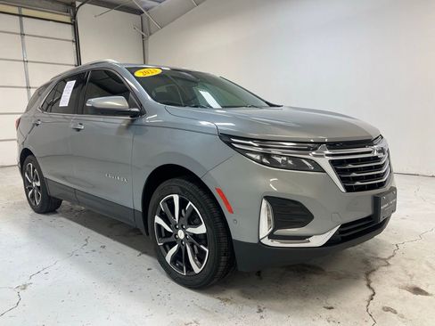 Used 2023 Chevrolet Equinox Premier AWD/4WD image 8