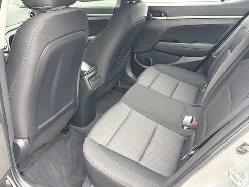 Used 2017 Hyundai Elantra Value Edition FWD image 16