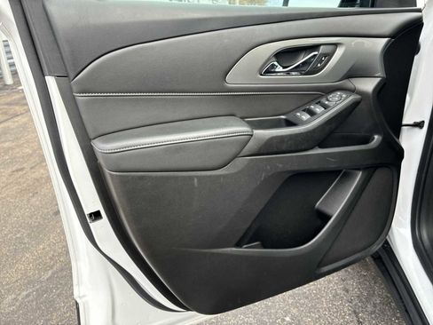 Certified 2023 Chevrolet Traverse LT w/ LPO, Floor Liner Package image 21