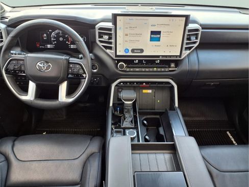 Used 2023 Toyota Tundra Platinum image 10