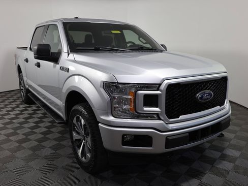 Used 2019 Ford F150 XL w/ Equipment Group 101A Mid AWD/4WD image 3