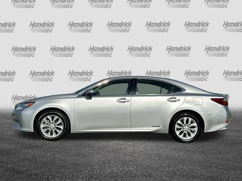 Used 2013 Lexus ES 300h image 8