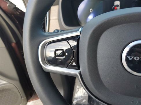 Used 2025 Volvo XC90 B6 Ultra w/ Protection Package Premier image 27