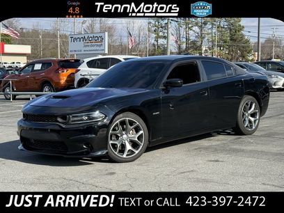 Used 2017 Dodge Charger R/T w/ Navigation & Travel Group
