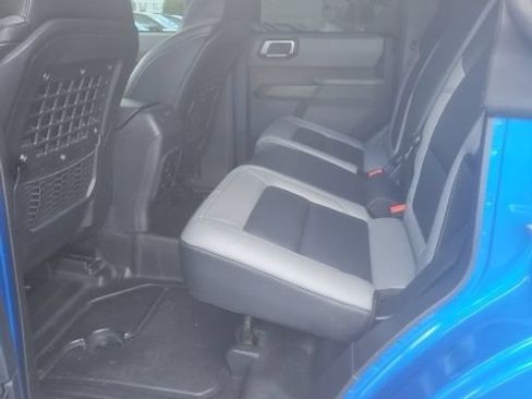 Used 2023 Ford Bronco Big Bend w/ Sasquatch Package AWD/4WD image 9
