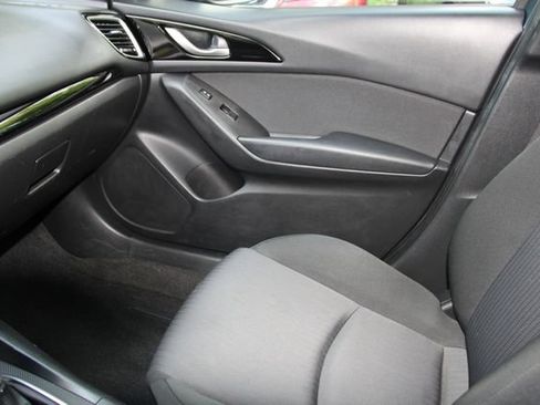 Used 2014 MAZDA MAZDA3 i Sport FWD image 26