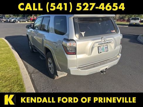 Used 2016 Toyota 4Runner SR5 Premium AWD/4WD image 7