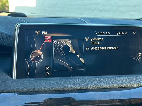 Used 2016 BMW X5 xDrive40e image 18