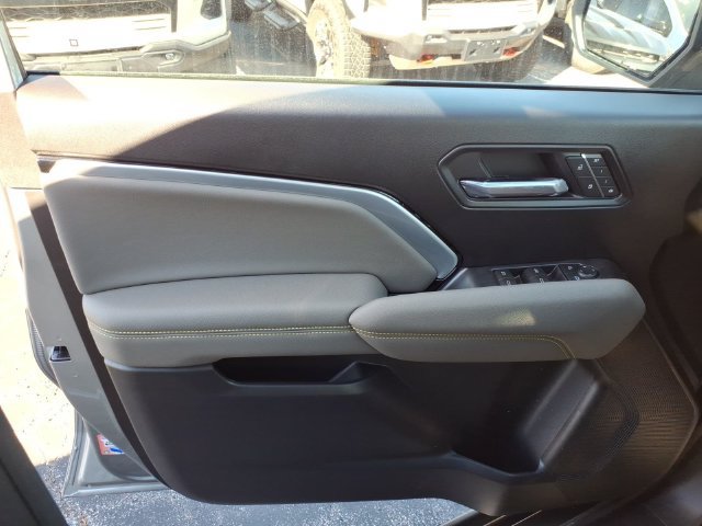 New 2026 Chevrolet Colorado ZR2 w/ Technology Package AWD/4WD image 11