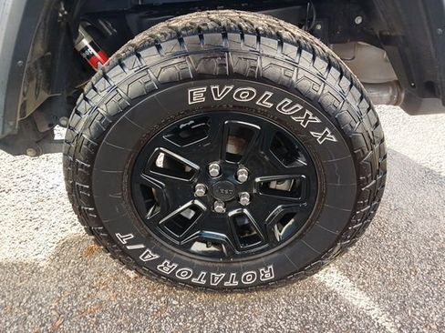 Used 2020 Jeep Gladiator Sport w/ Quick Order Package 24S image 57