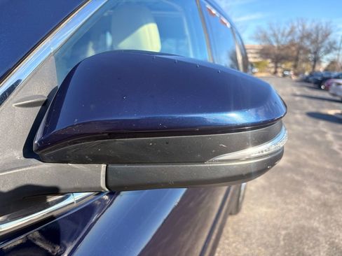 Used 2016 Toyota Highlander Limited image 6