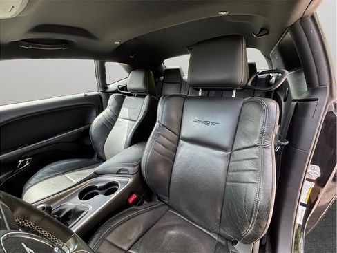 Used 2015 Dodge Challenger SRT Hellcat RWD image 19