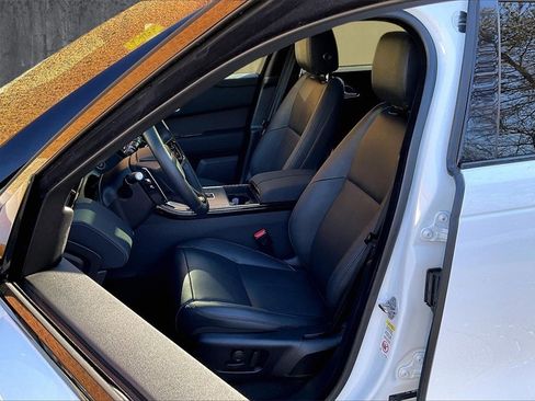 Used 2026 Land Rover Range Rover Velar S image 20